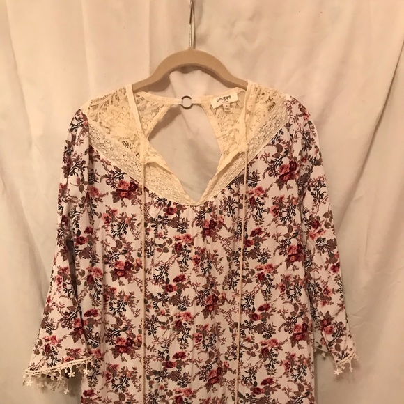 Dress - Picture 1 of 2